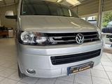 Volkswagen T5Multivan BlueMotion Navi 7xSitzer AHK Einparkh - Volkswagen T5 Transporter: 7 Sitzer