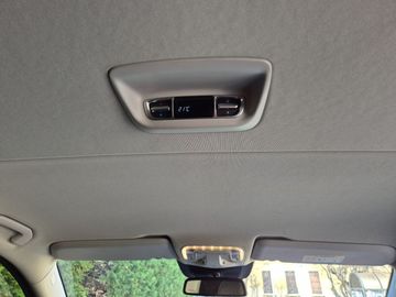 Mercedes V 220 - 11