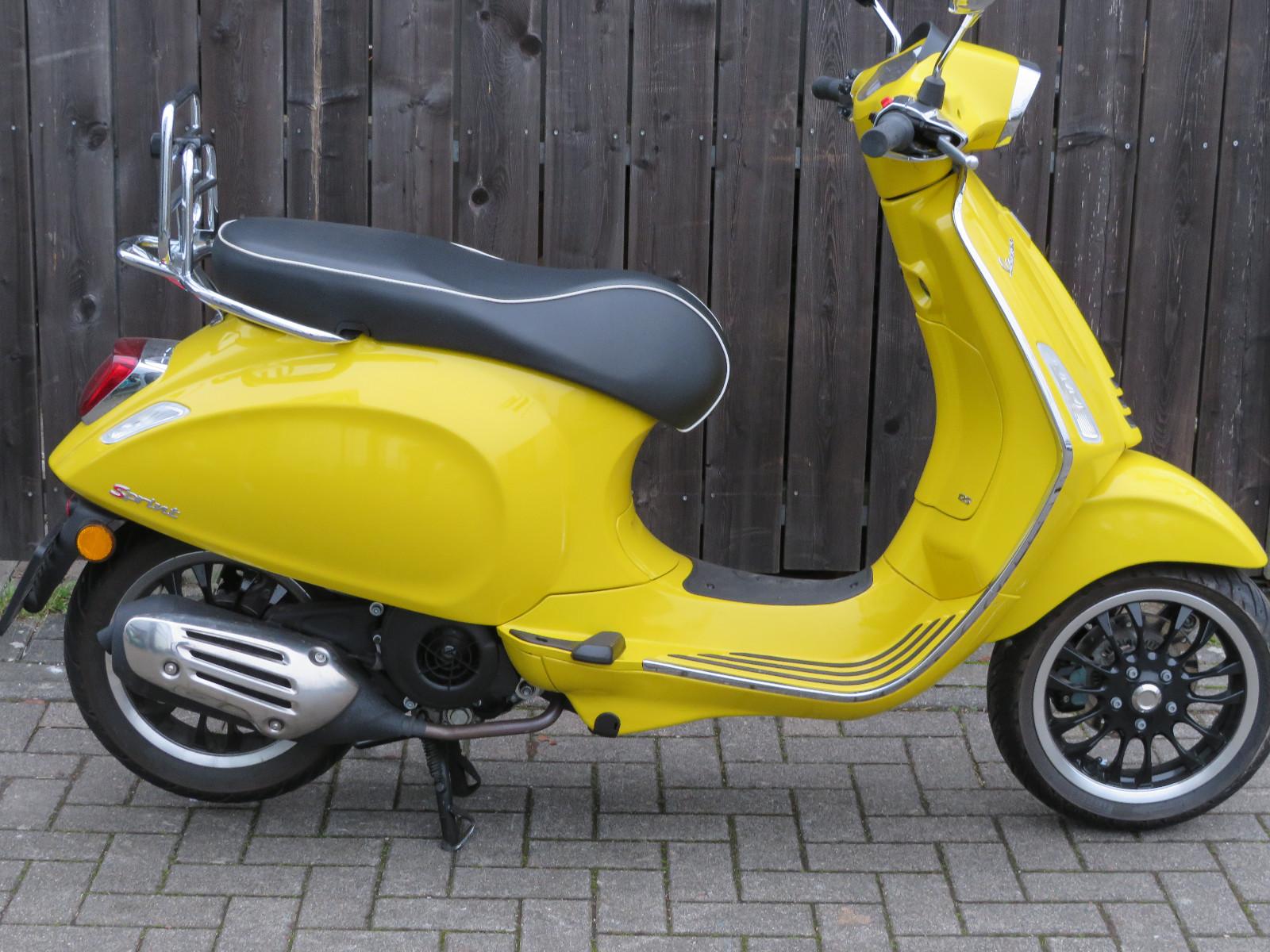 Vespa Sprint  125 IGET LED