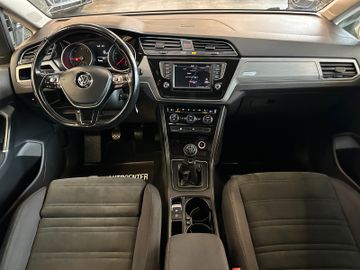Volkswagen Touran*7-Sitzer*MASSAGE*ACC*AHK*NAV*STHZ*