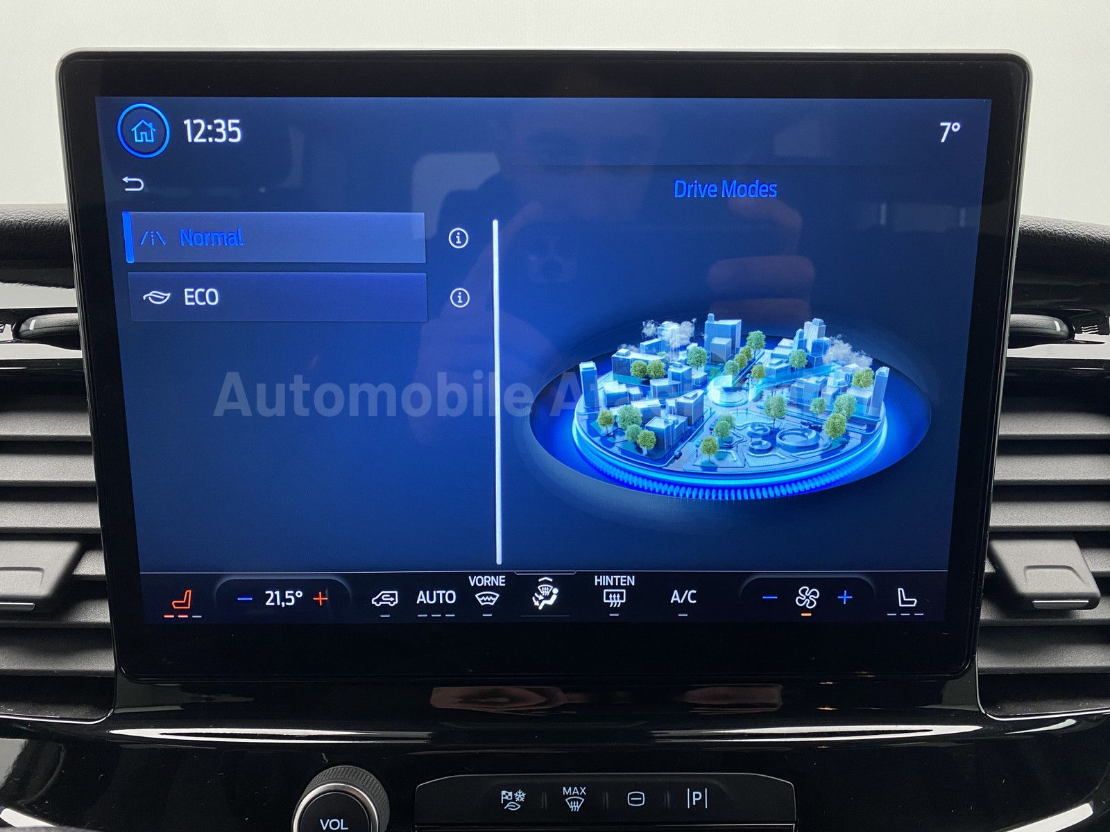 Fahrzeugabbildung Ford Transit 350 L3H2 Automatik *Facelift* NAVI (3813