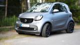 Smart ForTwo 0.9 91 PS GRAU*LEDER*SPORT-P*PANOR*SR/WR