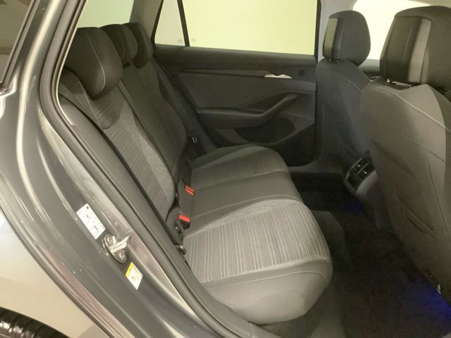 Superb Combi Selection110 kw TDI AHK NAVI MATRIX