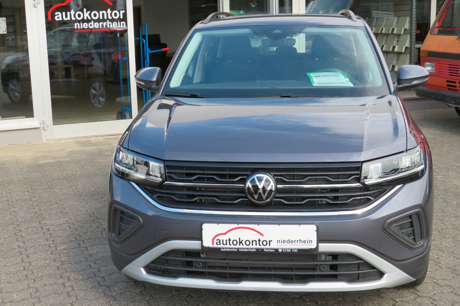 Fahrzeugabbildung Volkswagen T-Cross DSG ACC KAMERA NAVI SITZH LED APP GJ 1.H
