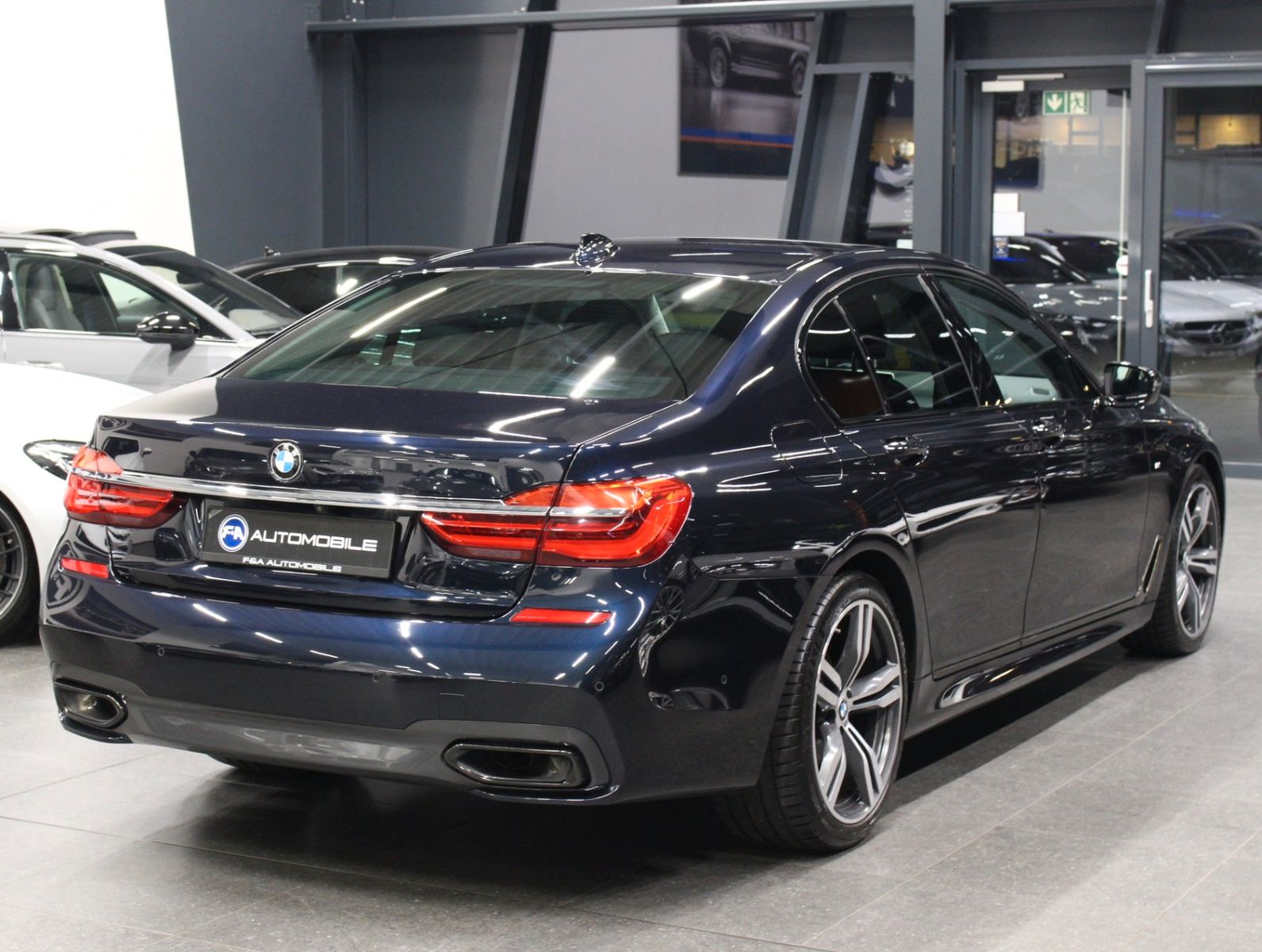 Fahrzeugabbildung BMW 730d*M-Sport Paket*Hud*Standh.GSD.Massagesitze