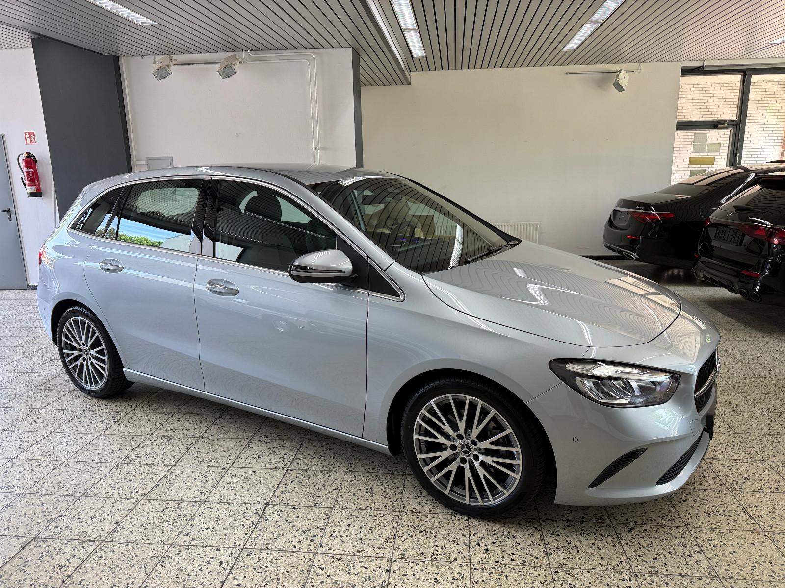 Mercedes-Benz B 200 d Urban LED/PTS/DISTRO/AHK/TW/SHZ/KEYLESS