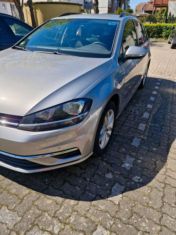 Image of Volkswagen Golf