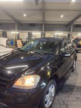 Mercedes-Benz Mercedes Benz ML 320 CDI - Mercedes-Benz ML 320 in Duisburg