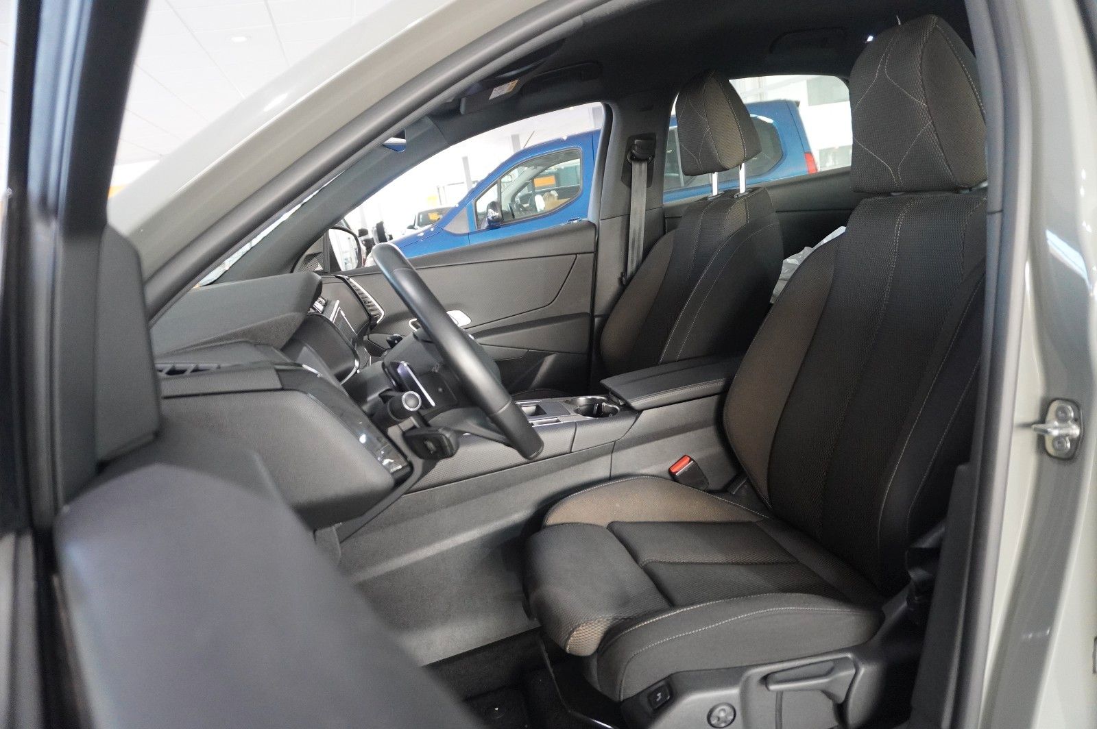 Fahrzeugabbildung DS Automobiles DS7 (Crossback) 1.5D BASTILLE+ NAVI/LED/360°/DAB