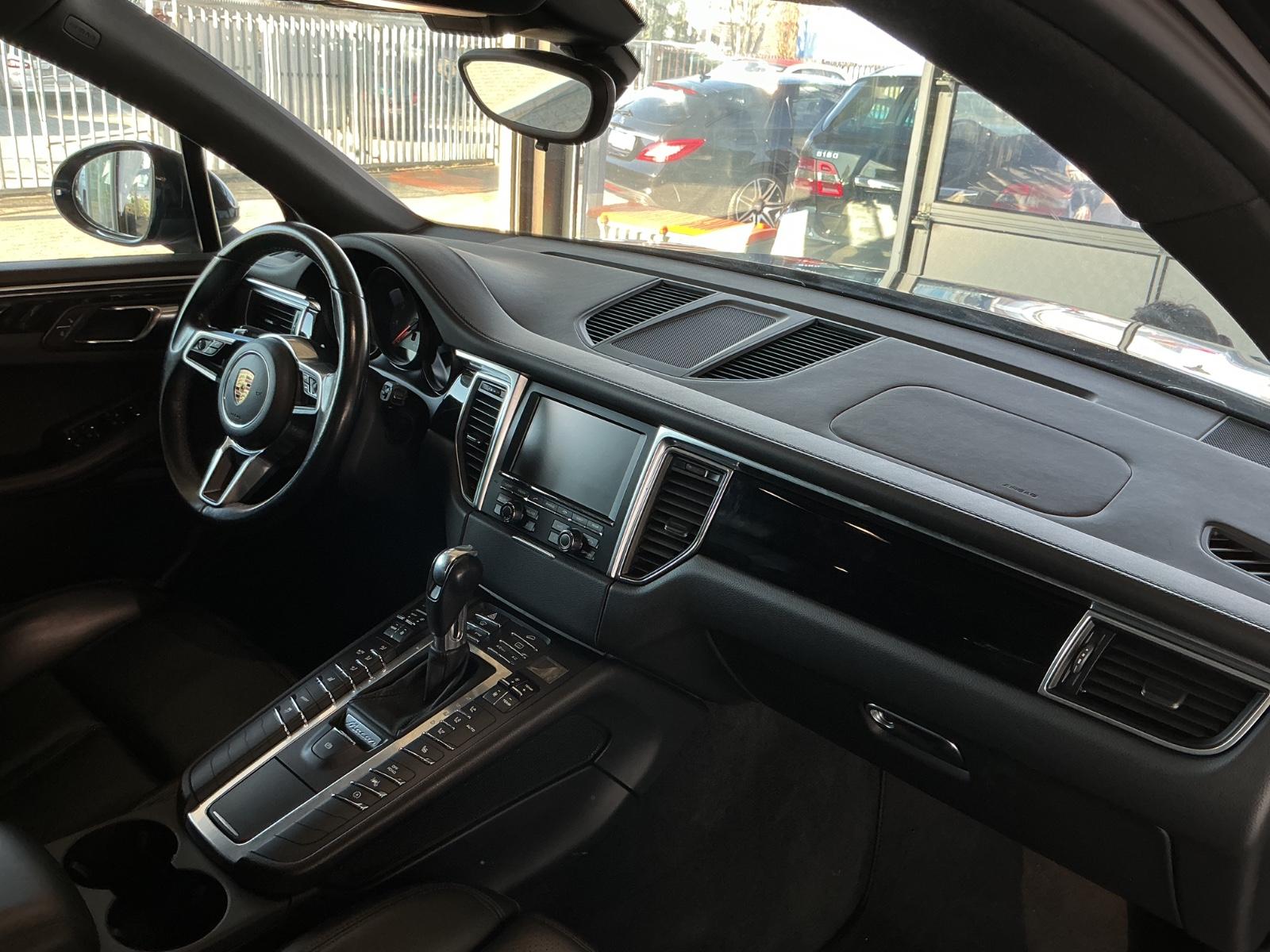 Porsche Macan S 340CH | BOSE | Toit Panoramique | PCM Navigation | Caméra | CarPlay | Cuir Intégral
