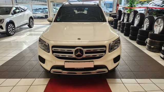 Mercedes-Benz GLB 220 d PANORAMA LED NAVI AHK KAMERA