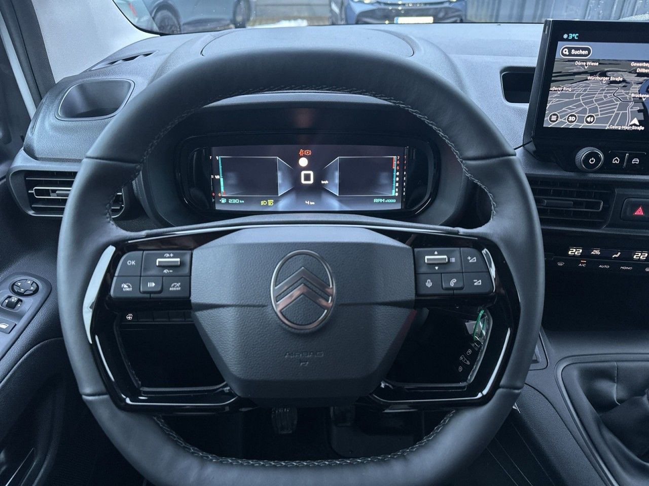 Fahrzeugabbildung Citroën Berlingo Kastenwagen M XTR Diesel 100