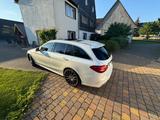 Mercedes-Benz C 400 4MATIC T AMG Line, AHK,SHZ,Pano,Standhzg - Mercedes-Benz C 400 von privat