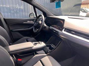 BMW 218 Active Tourer - 11