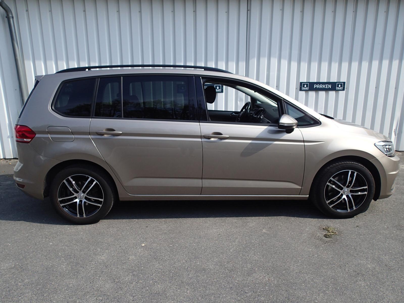 Volkswagen Touran Highline DSG Navi Standheizung 7-Sitze