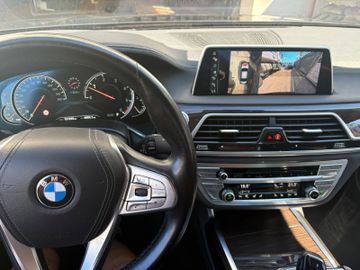 BMW 740 - 11