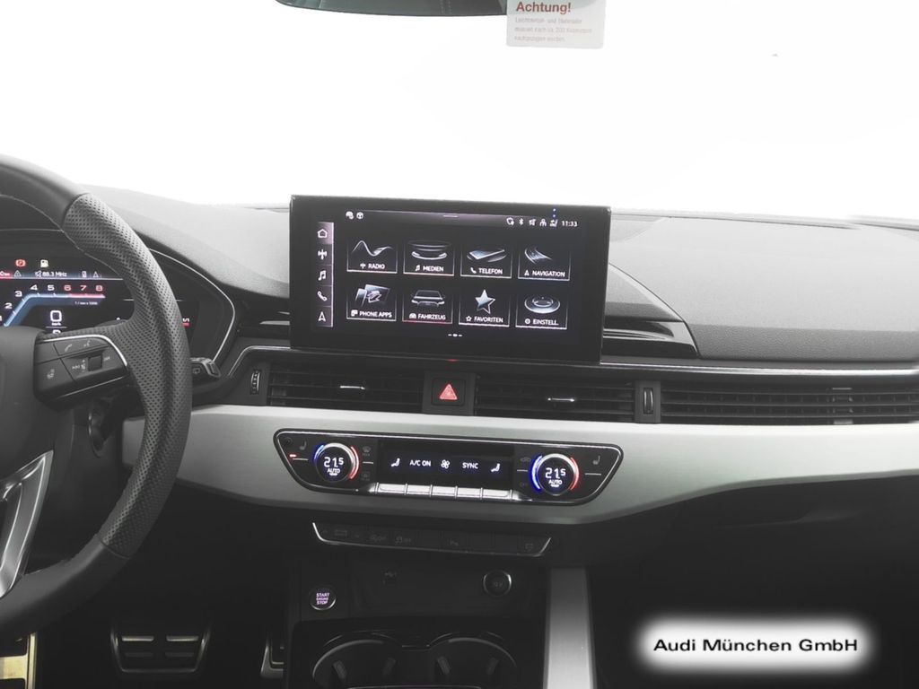 AUDI A4 2024