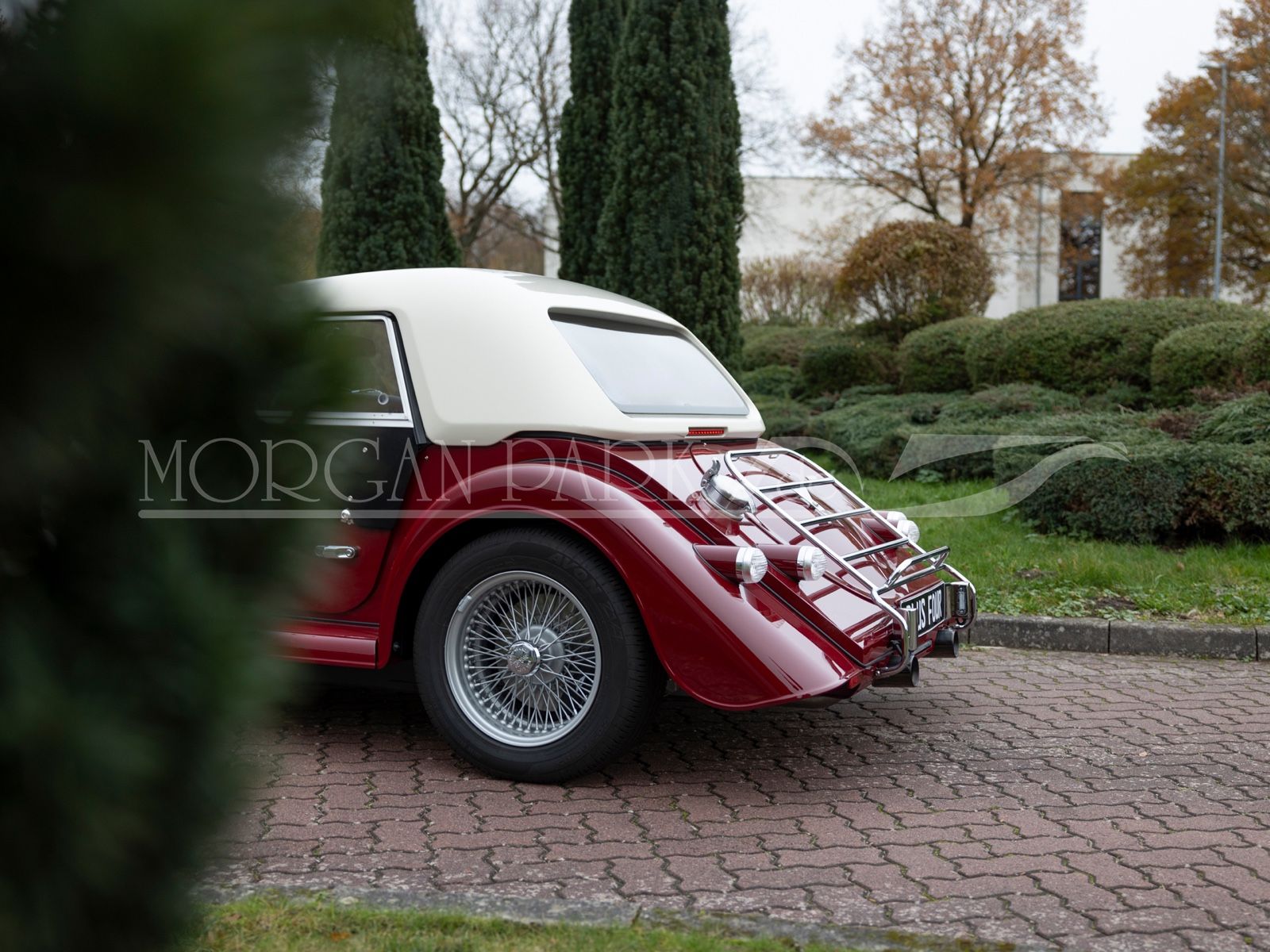 Fahrzeugabbildung Morgan Plus Four Sondermodell LM62 *rot Nr. 30/62*