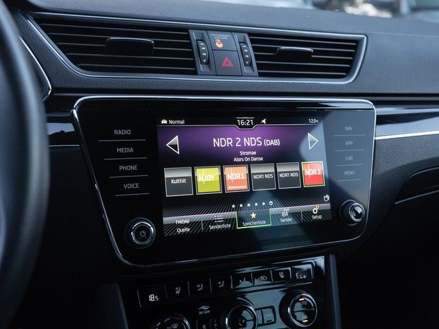 Superb Combi 1.4 iV L&K DSG 360°+AHK+DCC+MATRIX