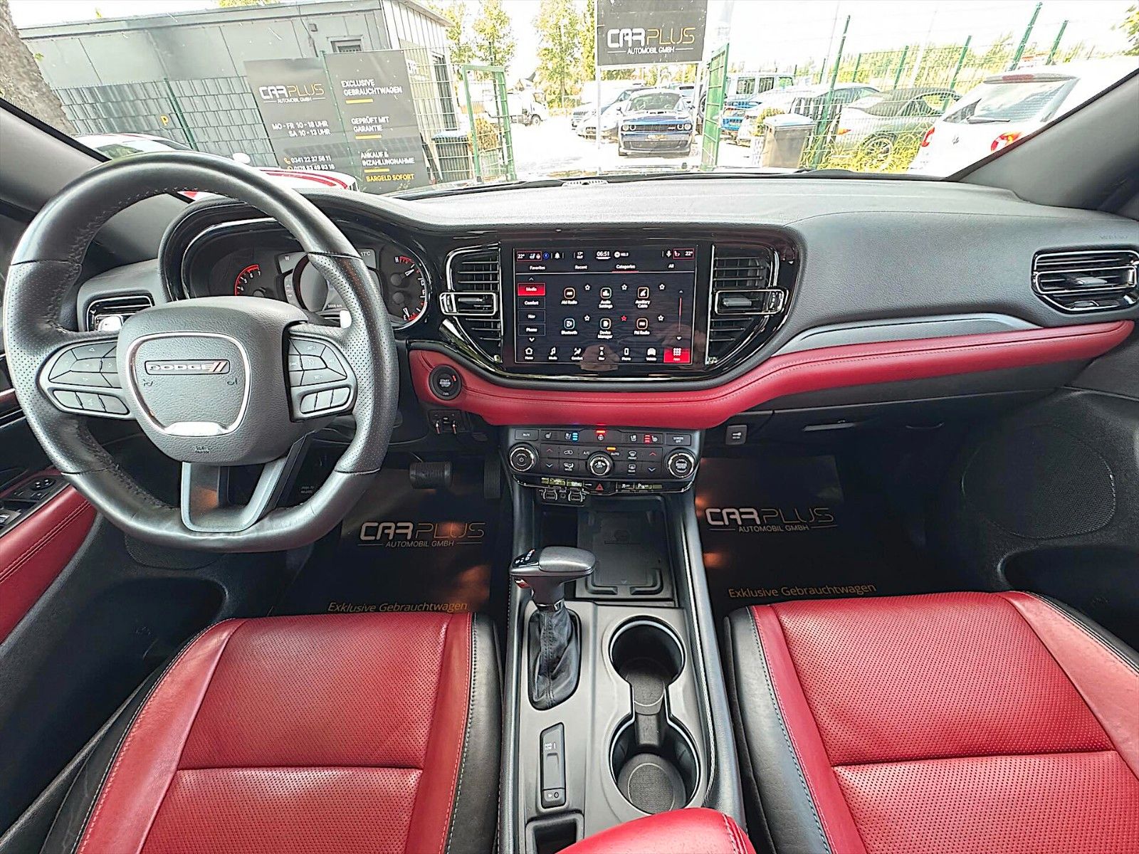 Fahrzeugabbildung Dodge Durango 5.7 V8 R/T 4x4 Night-Paket Modell 22 LED