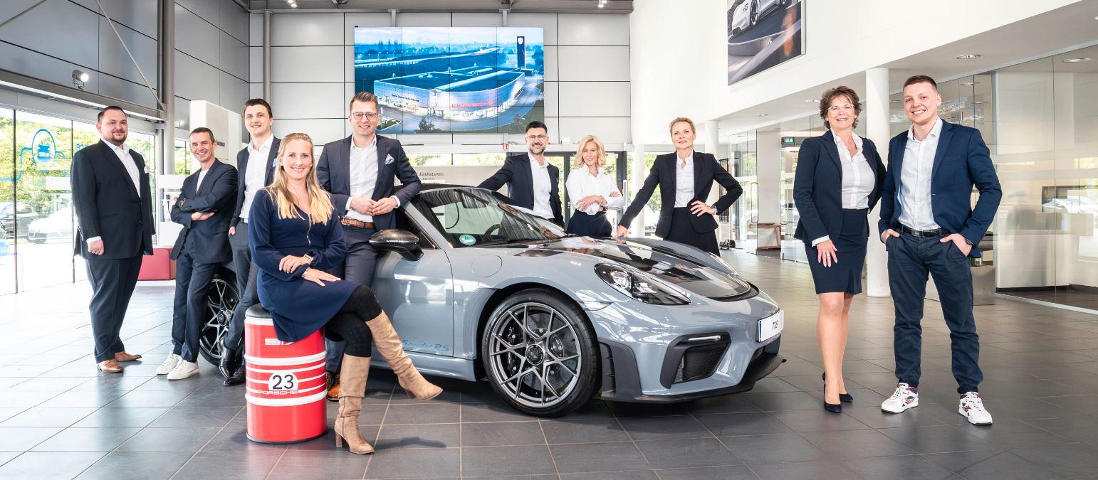 showroom-image-top