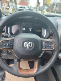 Bild 19 Dodge RAM 5,7l HEMI Longhorn AHK