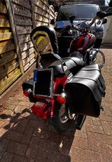 Harley-Davidson XL 883 C     - HARLEY-DAVIDSON 883 XL