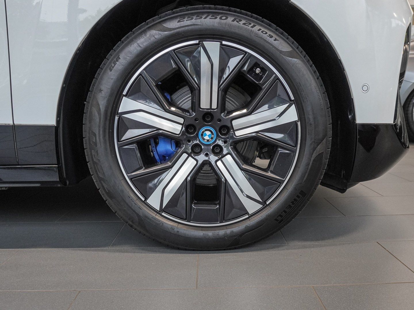 BMW iX xDrive50 M Sport HUD PANO ACC AHK NAVI LED foto 5