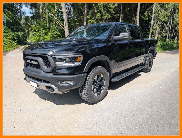 Dodge RAM 1500 Rebel 5.7 4x4 BLIS ACC Panorama