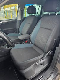 Volkswagen Tiguan - 8