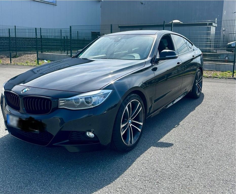 Image of BMW 320