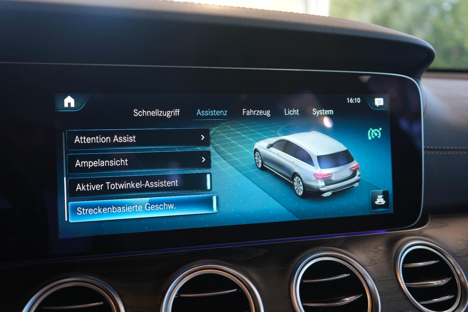 Mercedes-Benz E 300 T d 4Matic AMG-LINE *LEDER BRAUN|PANO*