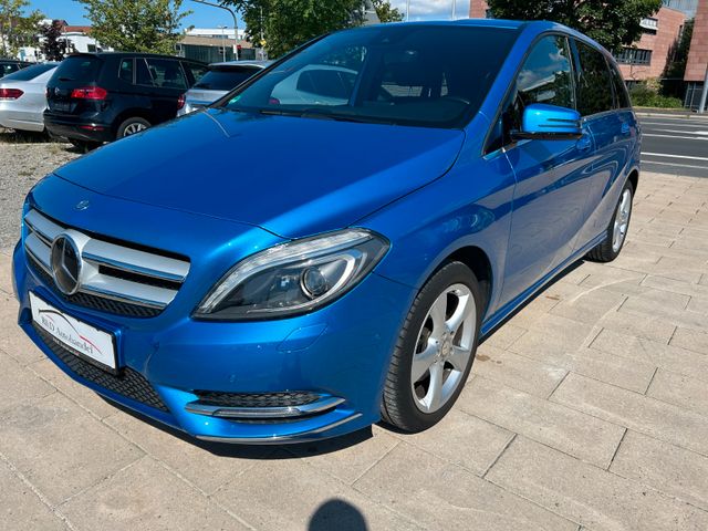 Mercedes-Benz B 180 B -Klasse Navi Memory SHZ Xenon 2 Hand