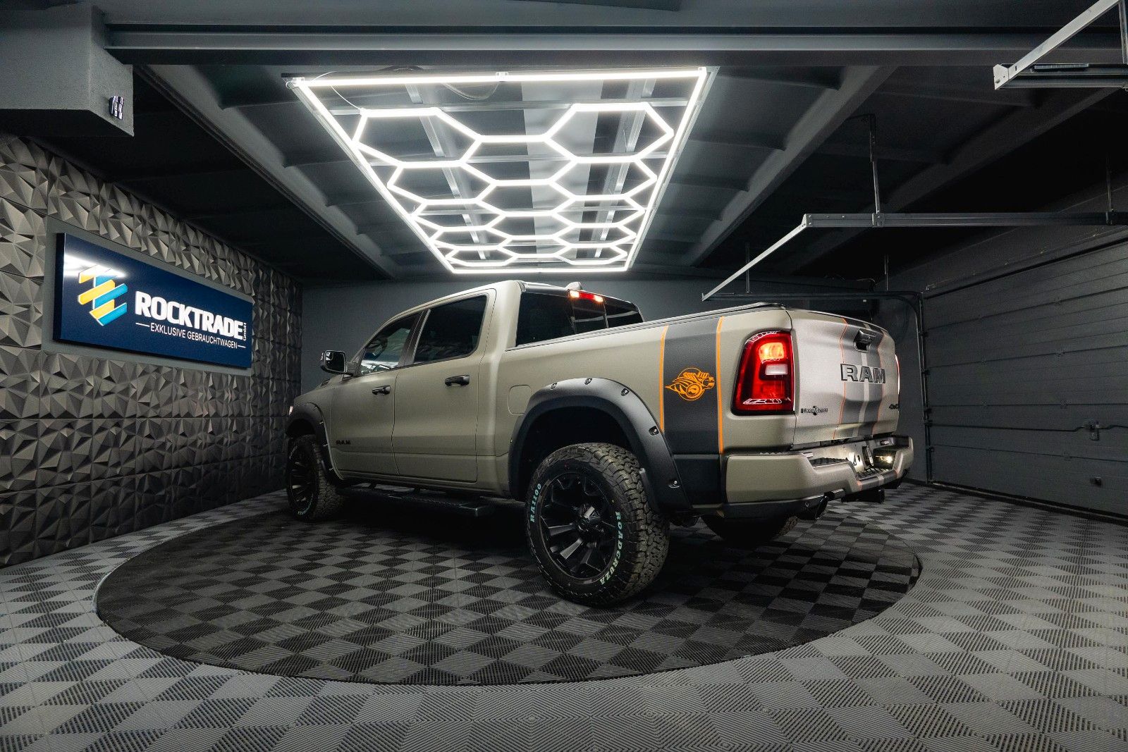 Fahrzeugabbildung Dodge RAM 3.0 MY 25 TWIN TURBO Offroad RAPTOR ACC 19%