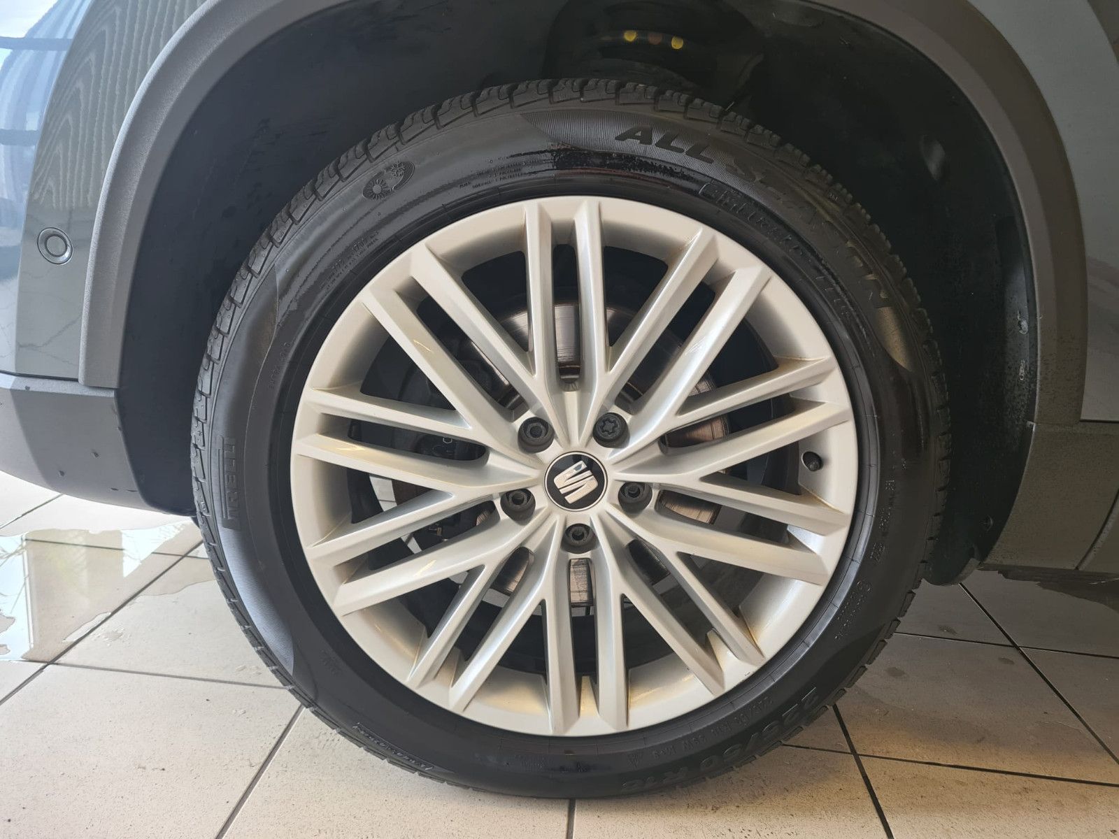 Fahrzeugabbildung SEAT Ateca Xcellence 4Drive / LED / NAVI / KAMERA