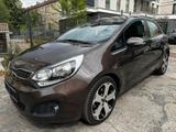 Kia Rio FIFA World Cup Edition AUT*LEDER*Klima - gebrauchte Kia Kleinwagen
