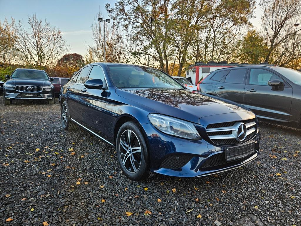 Mercedes-Benz C 180