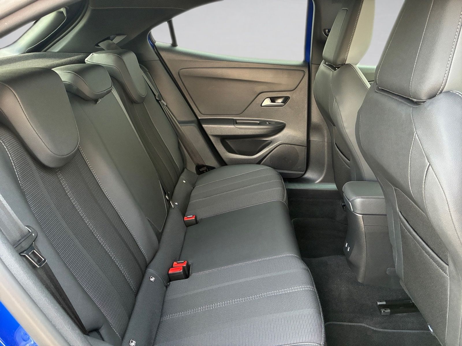 Fahrzeugabbildung Opel Mokka 1.2 GS Kamera,LED,Matrix,Navi,SHZ,Keyless