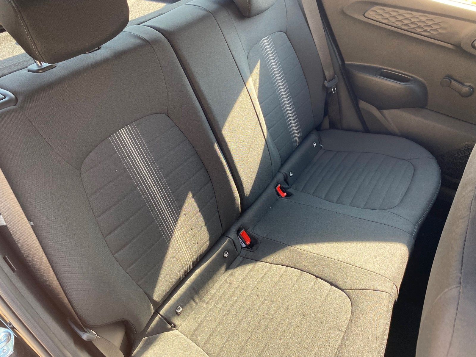 Fahrzeugabbildung Hyundai i10 1.0 Select *Navi*Klima*CarPlay*RFKamera*PDC*