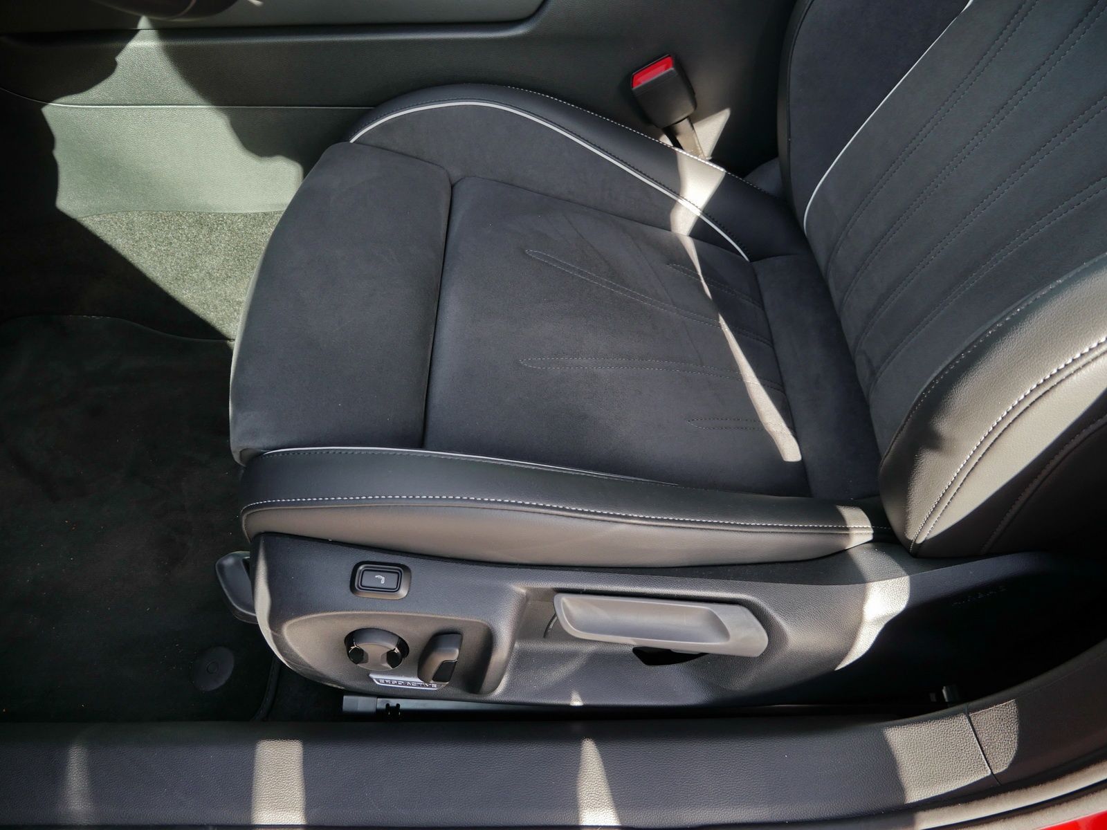 Volkswagen Passat Variant - Bild 21