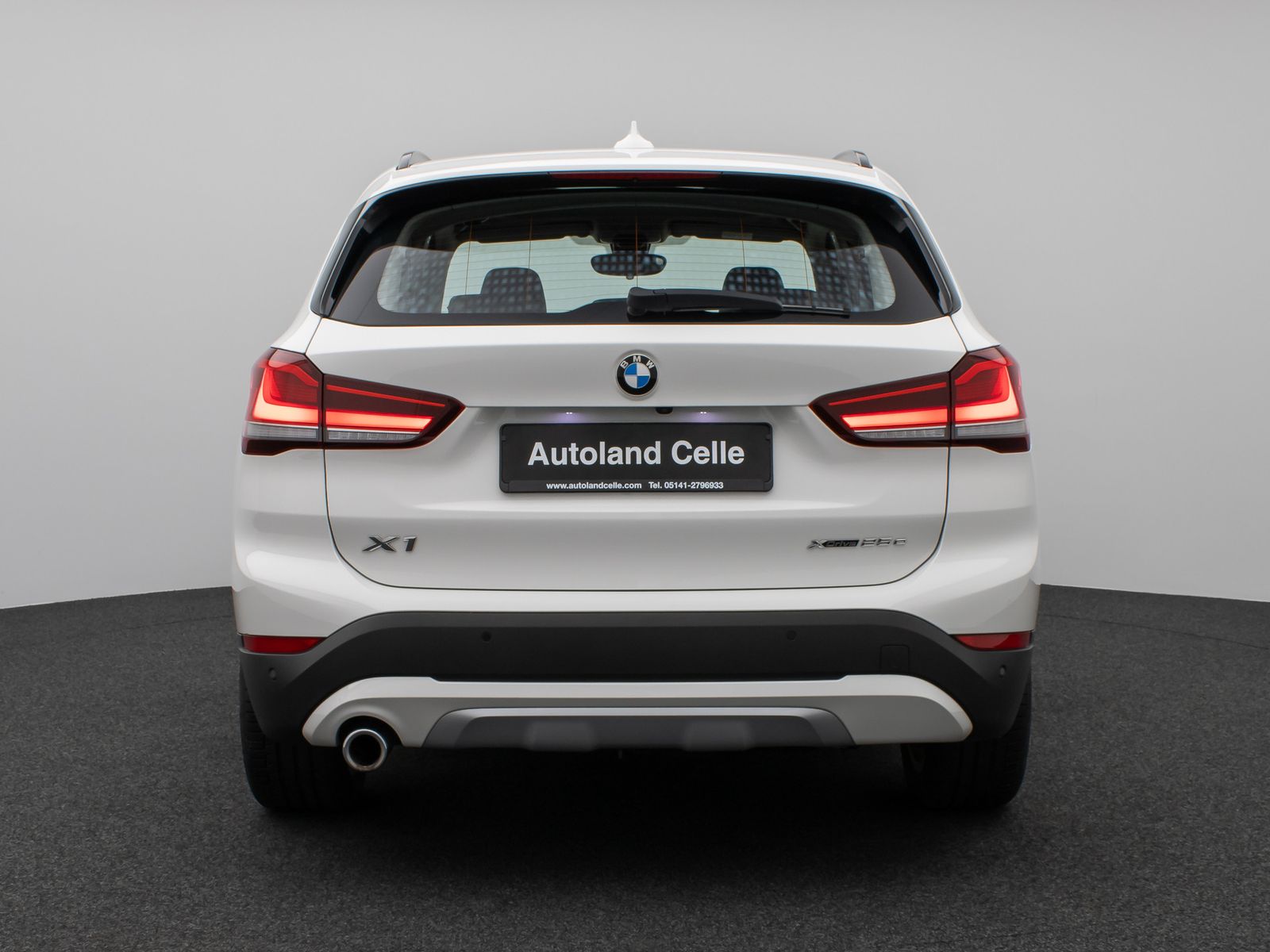 Fahrzeugabbildung BMW X1 xD25e xLine Panorama Kamera HUD DAB H/K AHK