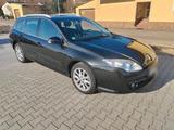 Renault Laguna tüv bis 03.2028 - Renault Laguna mit Benzin-Antrieb: Kombi, 2.0