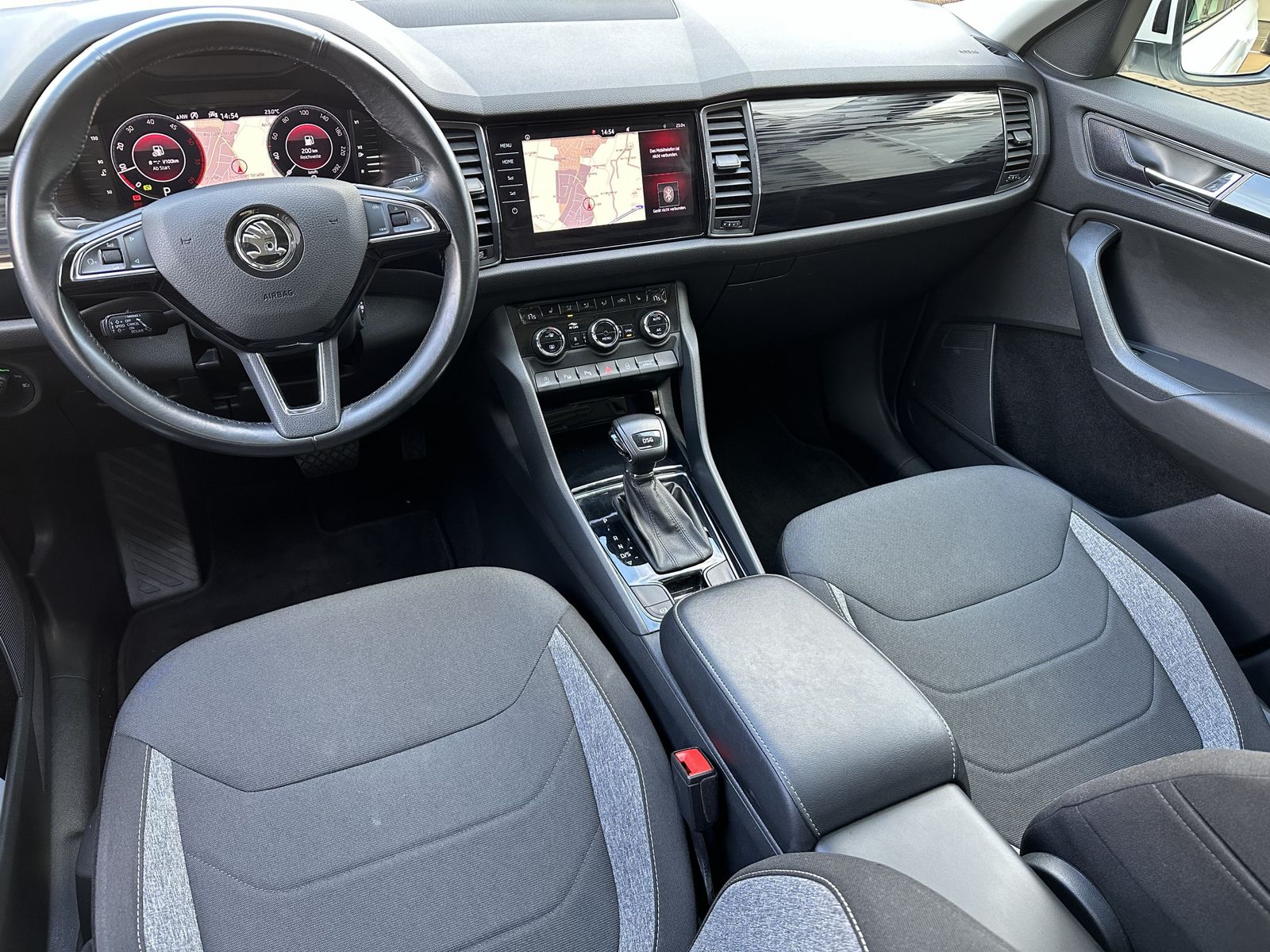 Fahrzeugabbildung SKODA Kodiaq 2.0 TDI DSG Drive 125 NAV+LED+AHK+PANO+VC