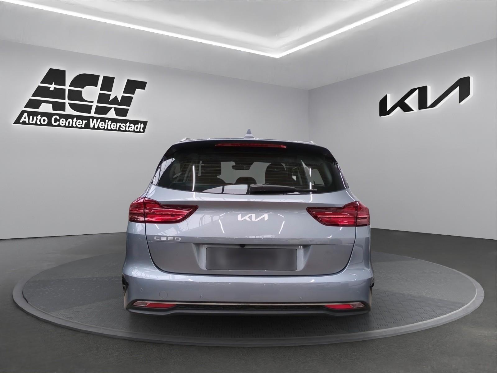 Kia CEED SW 1.5T DCT SPIRIT FULL-LED|KAMERA|NAVI|17Z