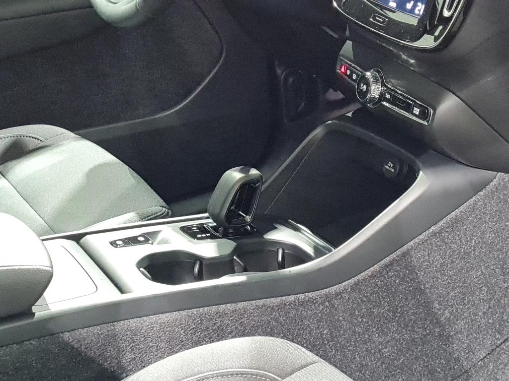 Volvo XC40 Momentum Pro 2WD