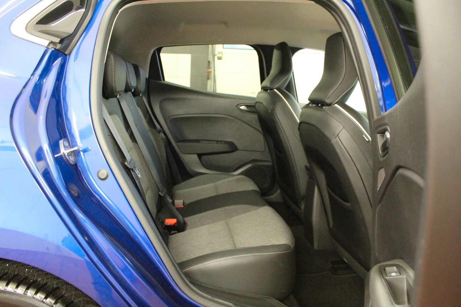Fahrzeugabbildung Renault Clio TCe 90 Intens*Winterpaket*City Paket*