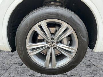 Volkswagen Touareg - 8