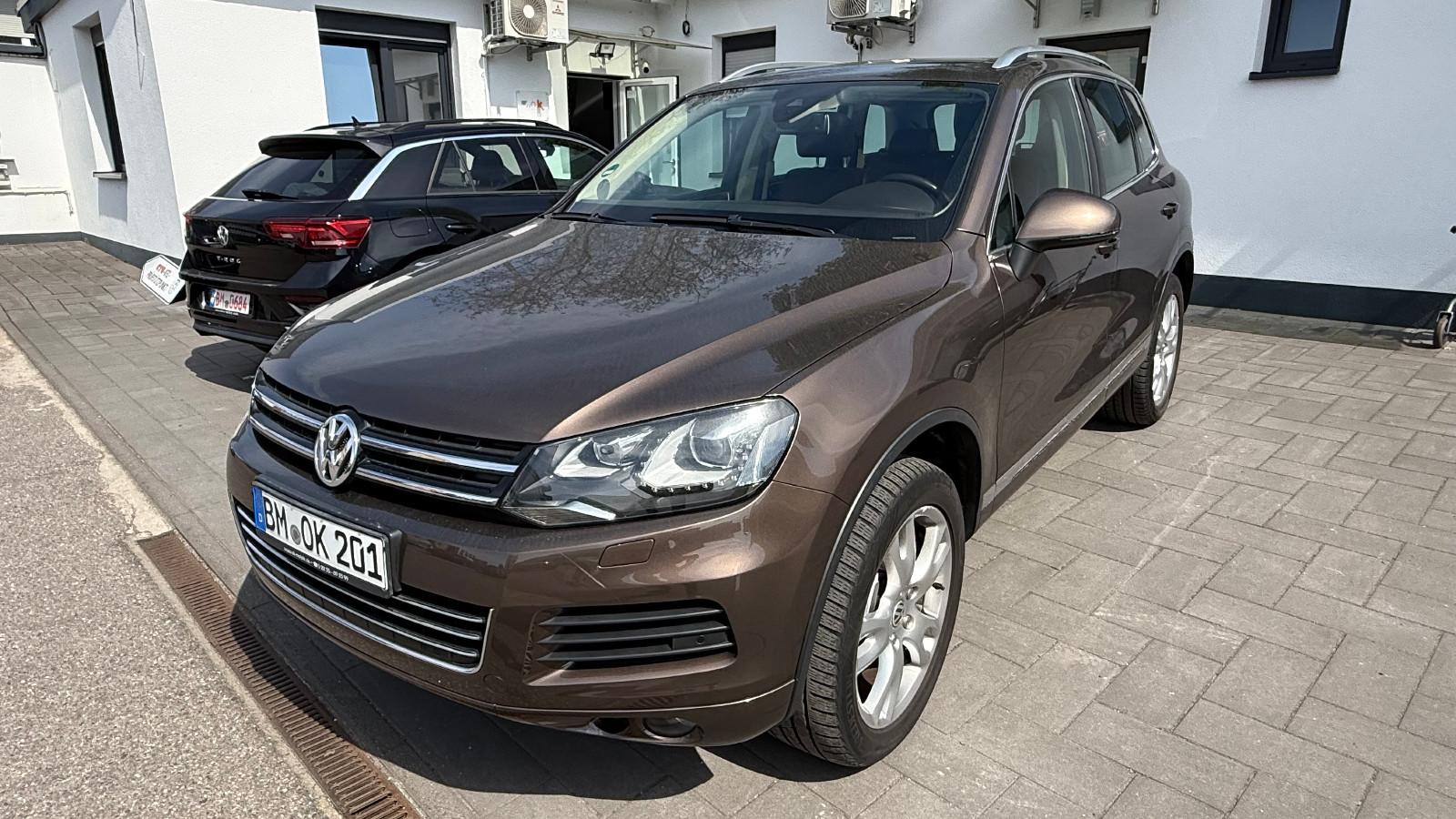 Volkswagen Touareg 3.0 V6 TDI BMT  Luftfederung Leder Panor