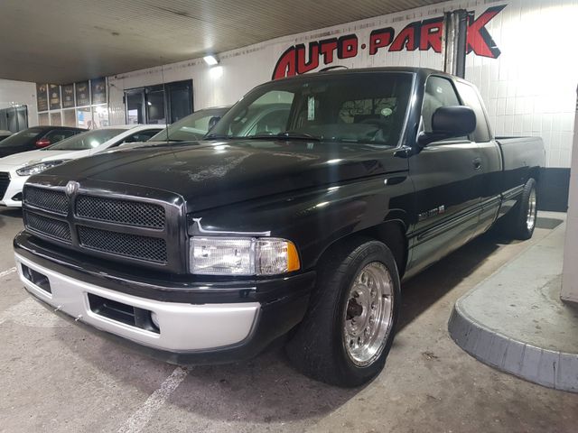 Dodge RAM 1500 Magnum V8/Automatik