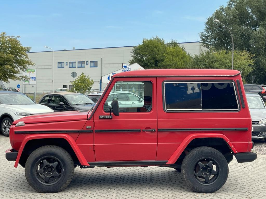 Mercedes-Benz G 240